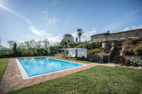 Appartamento con vista panoramica piscina e jacuzzi